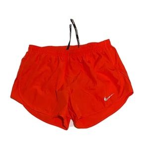 Nike women shorts size small drifit logo lining back pocket inner drawstring